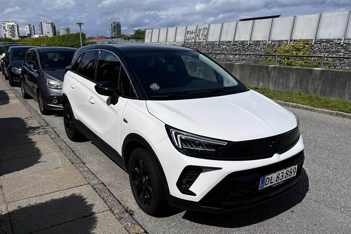 Hvid Opel Crossland fra 2022