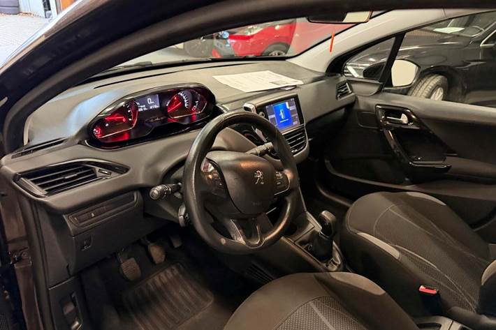 undefined Peugeot 208 fra 2012