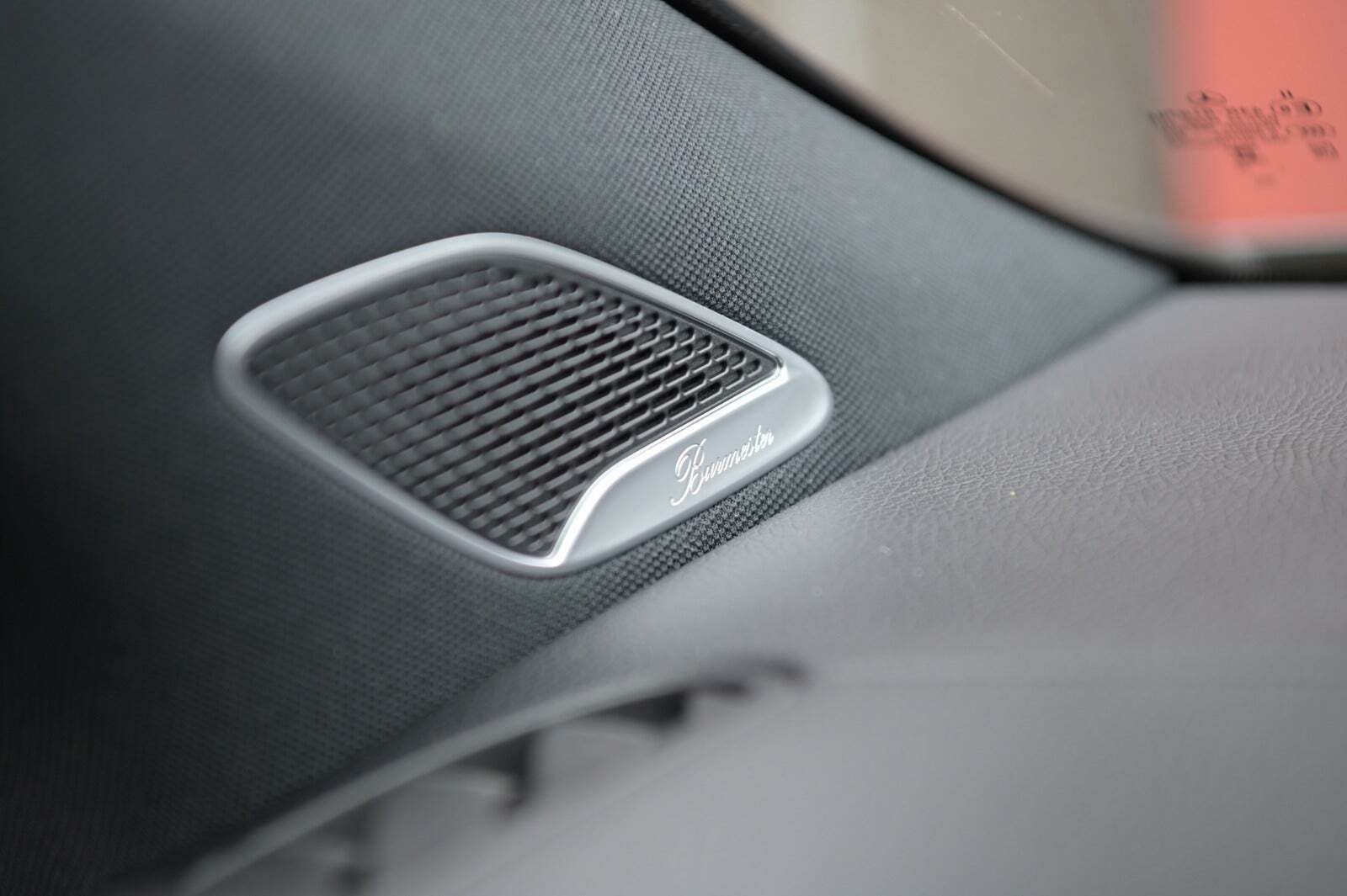 Grå Mercedes EQA250 fra 2021