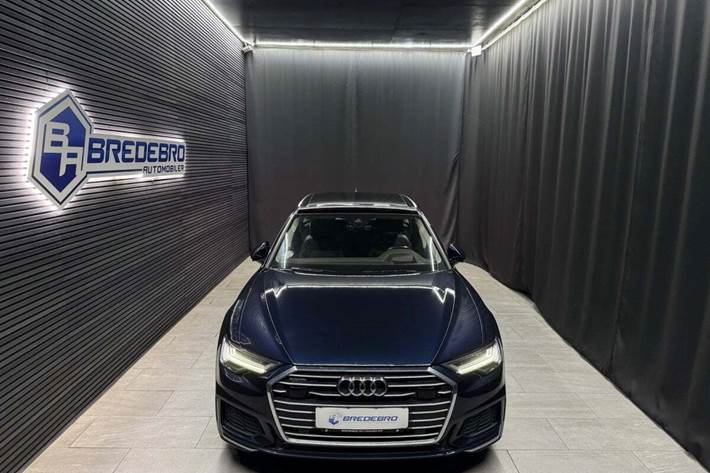 Blå Audi A6 fra 2018