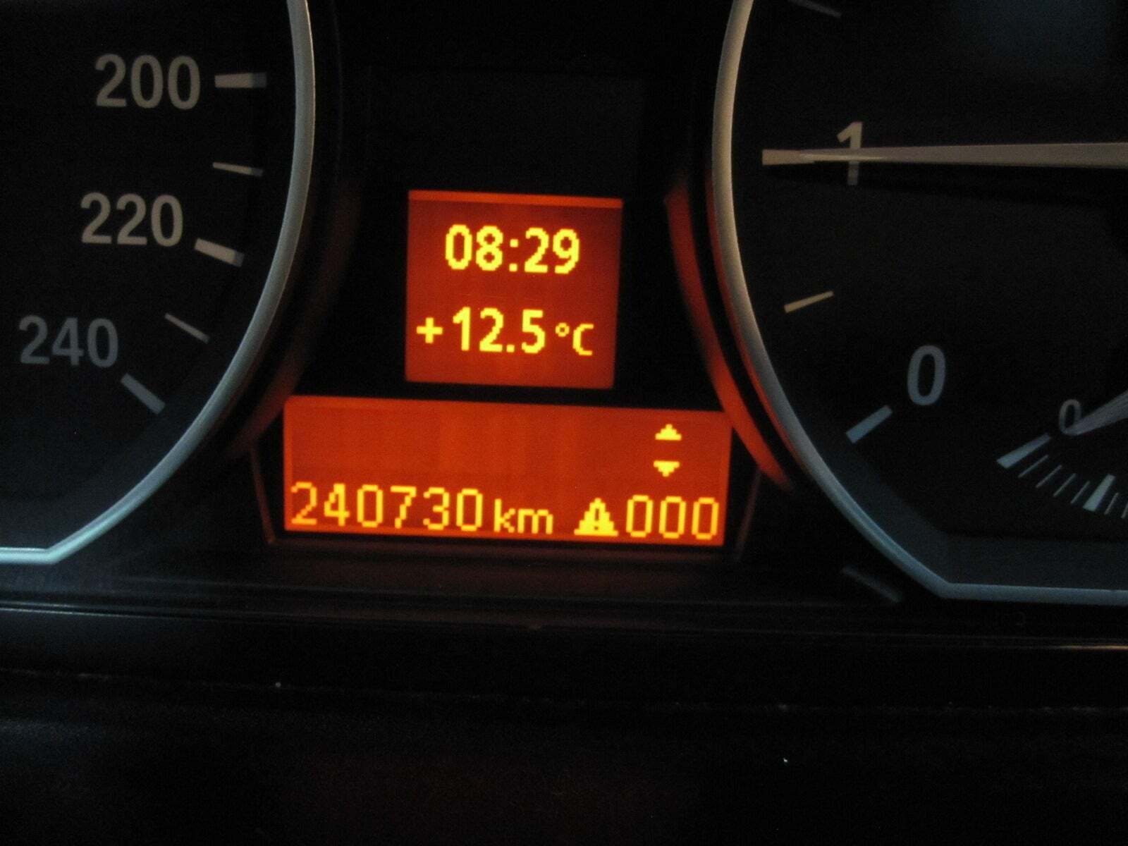 Hvid BMW 118i fra 2007