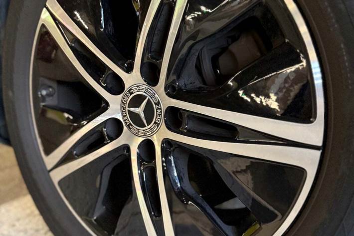 Sort Mercedes C220 d fra 2020