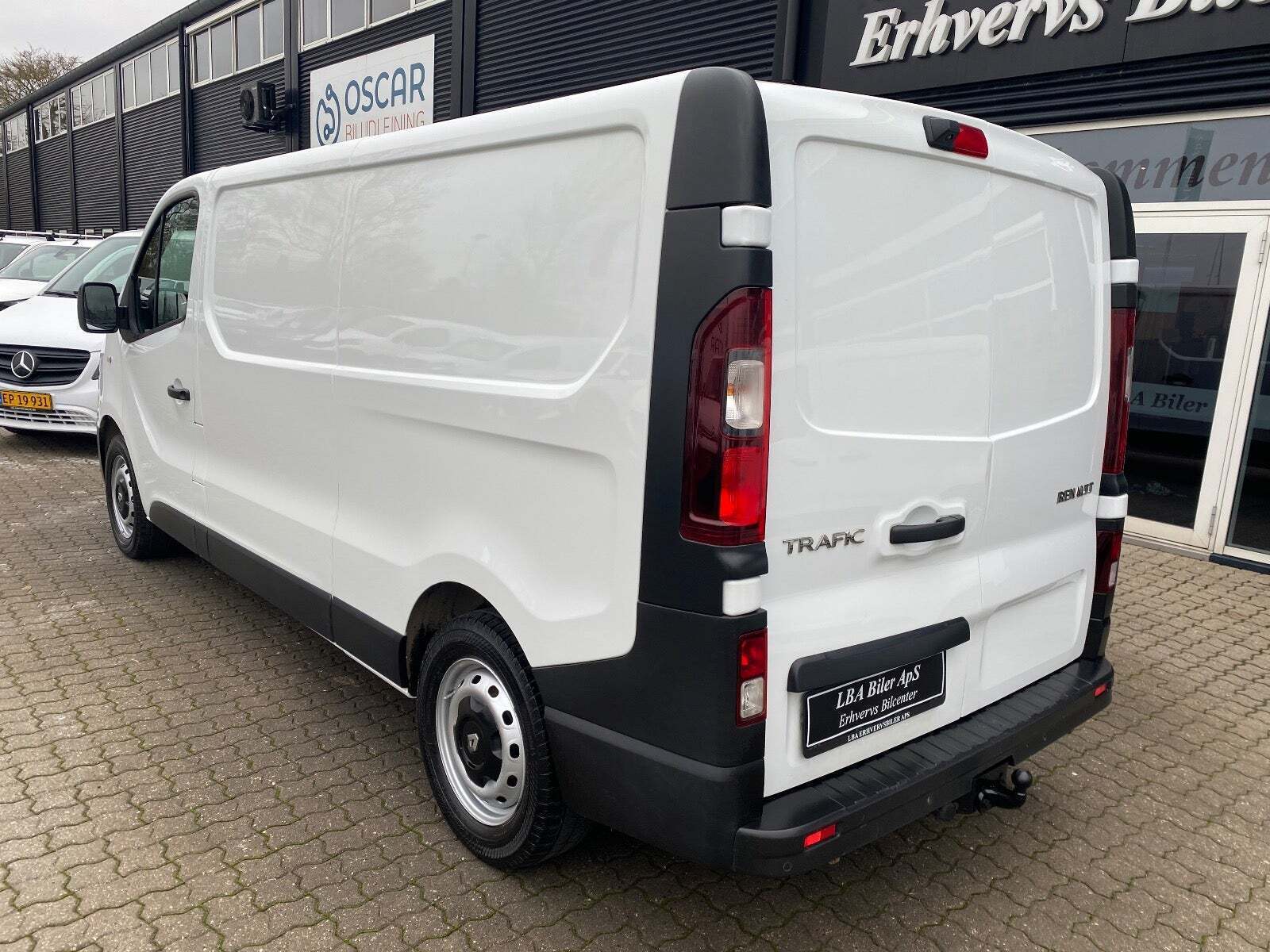 Renault Trafic T29 2,0 dCi 120 L2H1