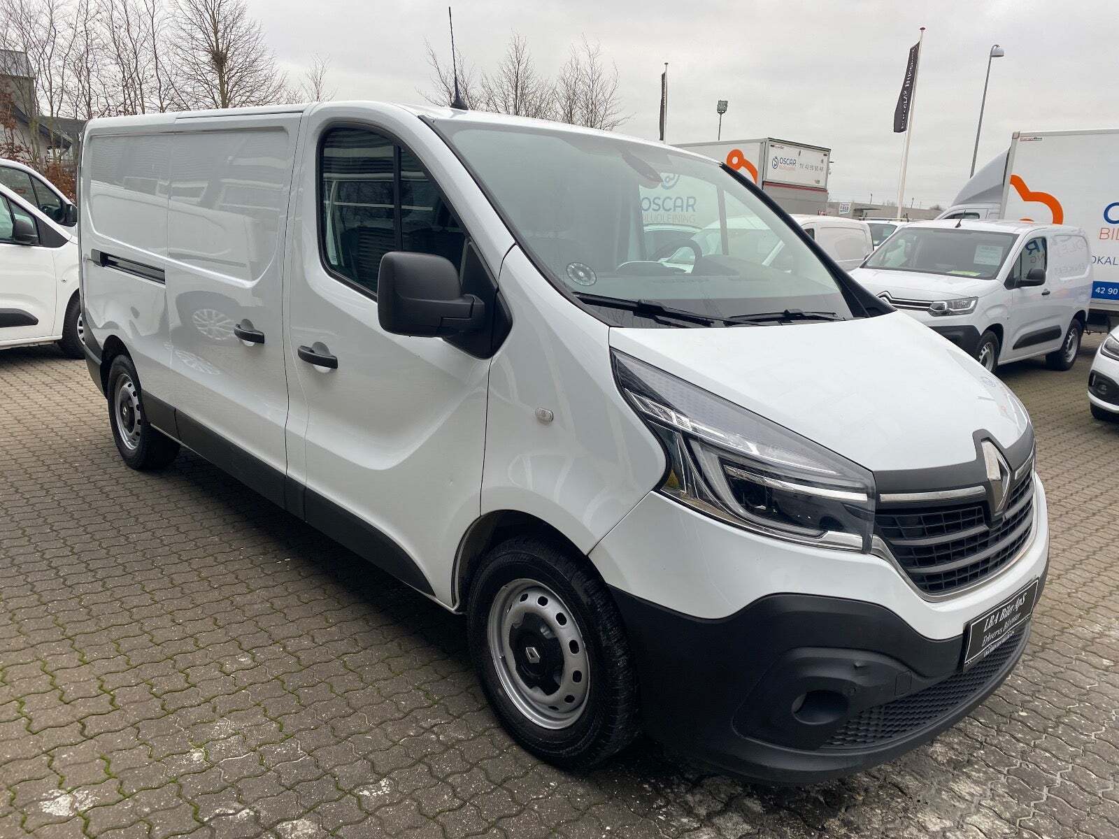 Renault Trafic T29 2,0 dCi 120 L2H1
