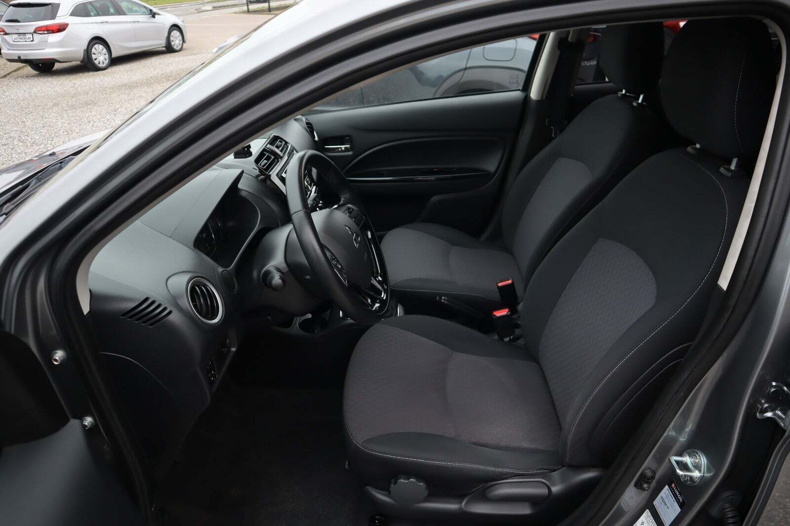 Mitsubishi Space Star 1,2 Anniversary Edition