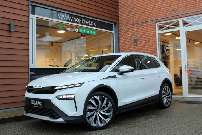 Hvid Skoda Elroq fra 2025 set udefra