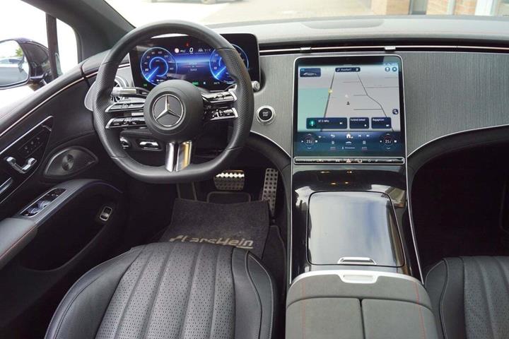 Sort Mercedes EQS450+ fra 2022