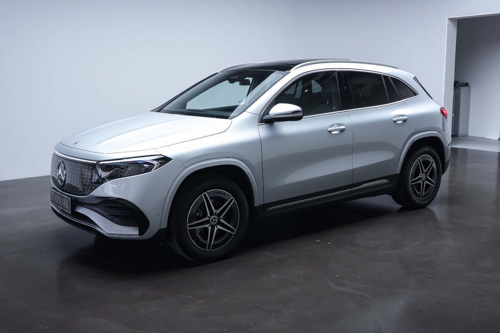 Sølv Mercedes EQA250+ fra 2025
