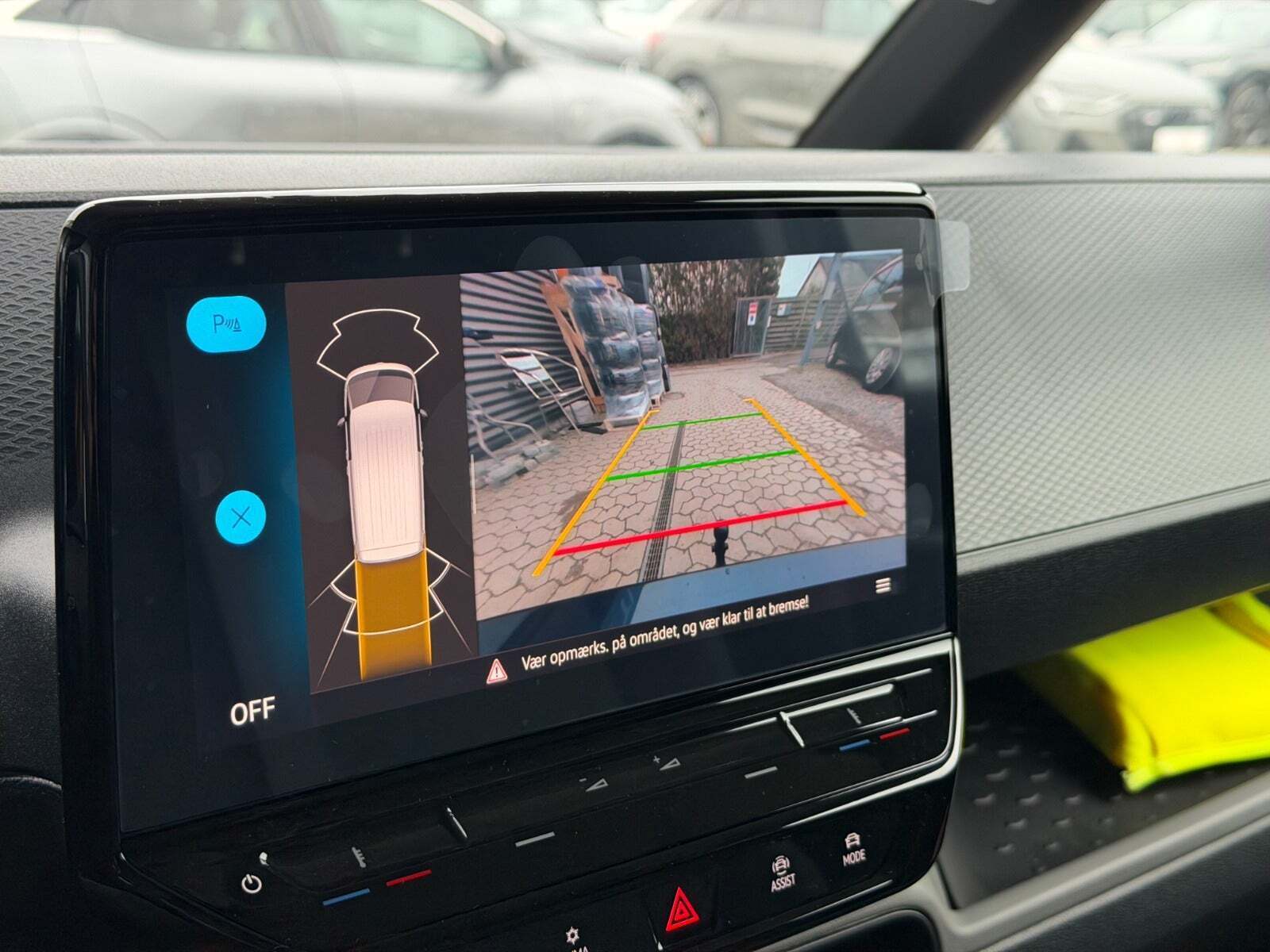 Blå VW ID.Buzz fra 2024