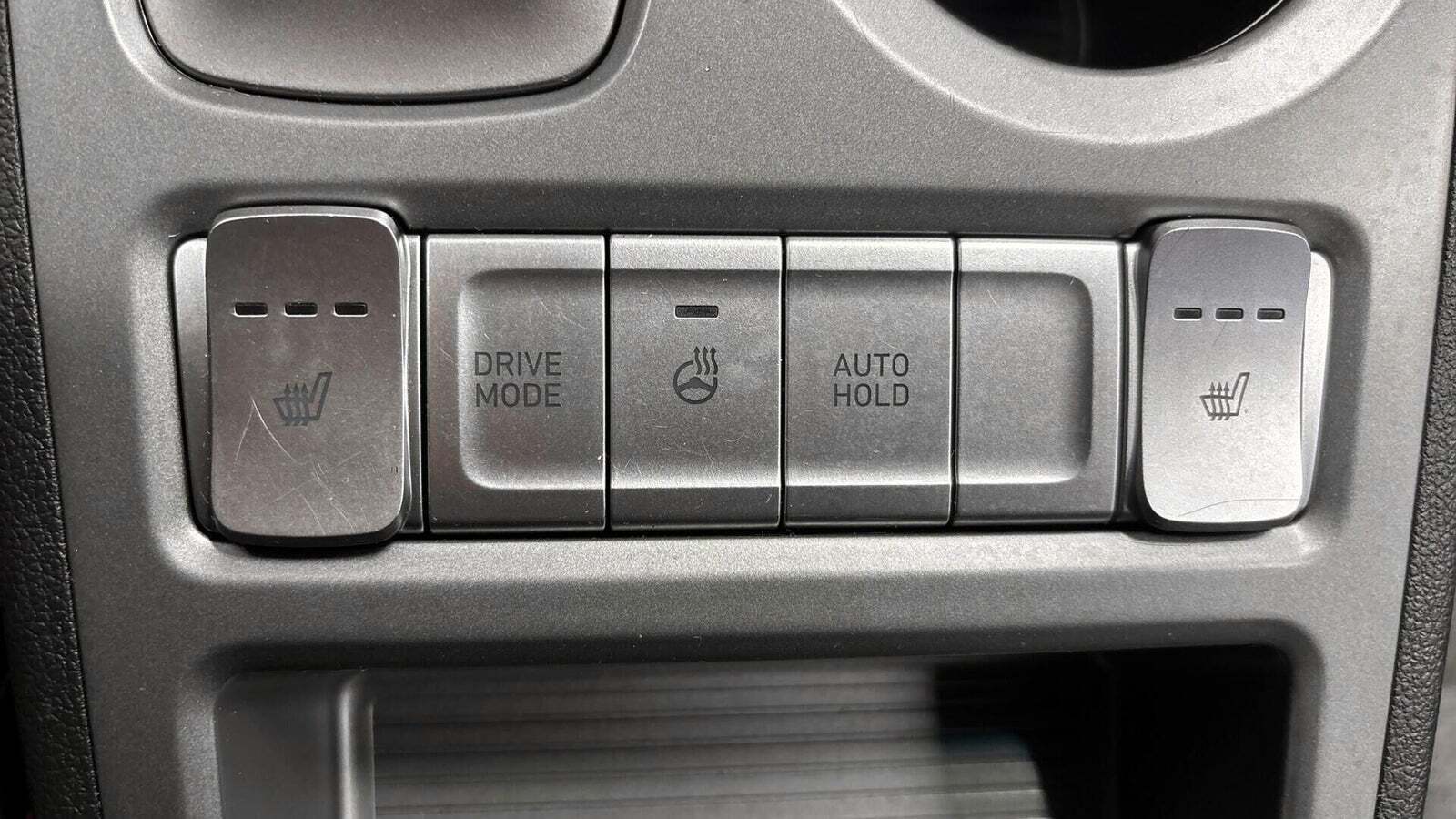 Rød Hyundai Kona fra 2022