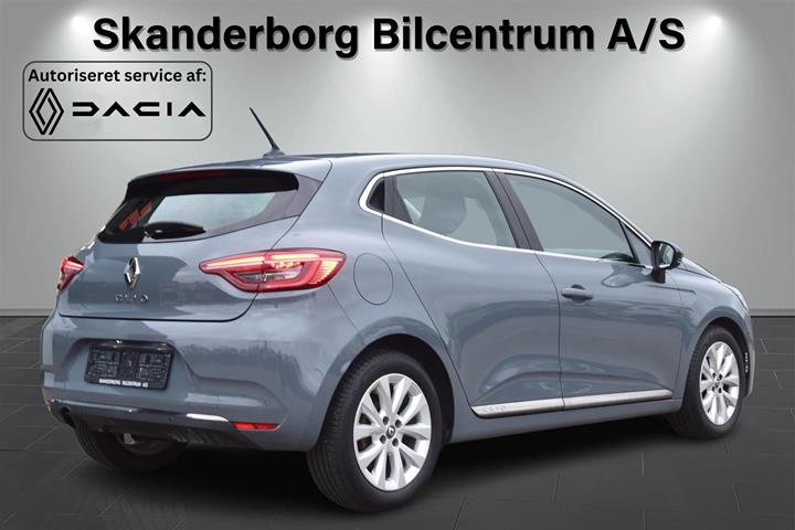 Grå Renault Clio fra 2020