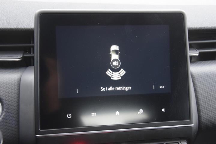 Grå Renault Clio fra 2020