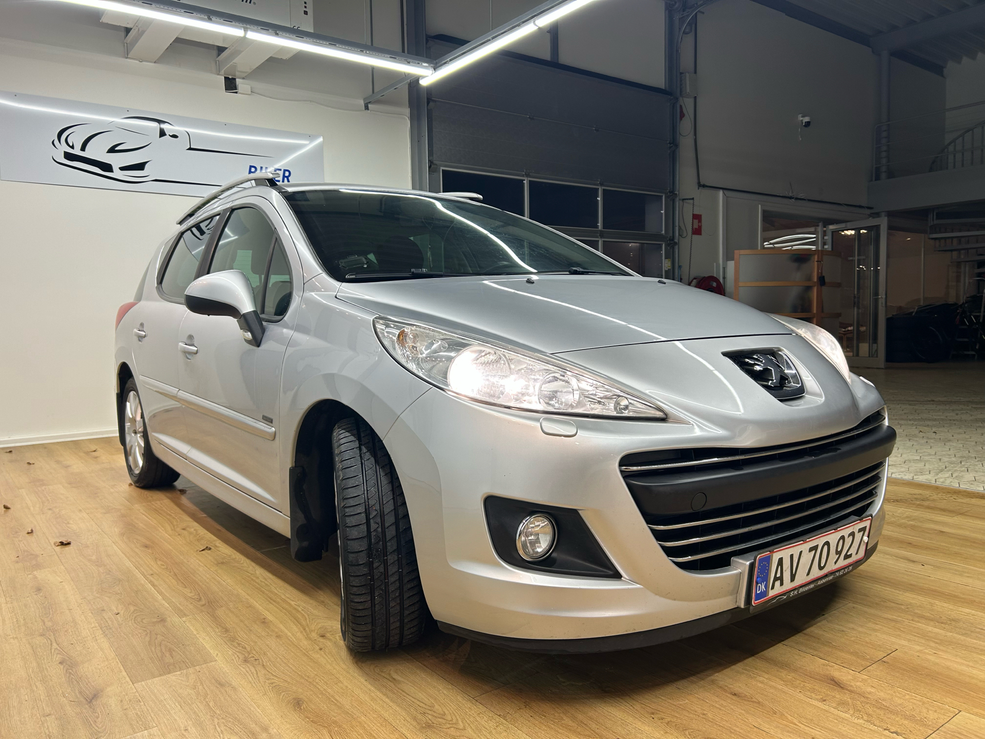 Peugeot 207 1,6 SW HDI Sportium 92HK Stc