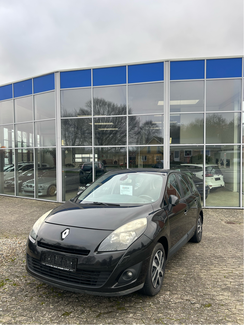 Renault Grand Scénic 1,9 7 pers. DCI FAP Dynamique 130HK 6g
