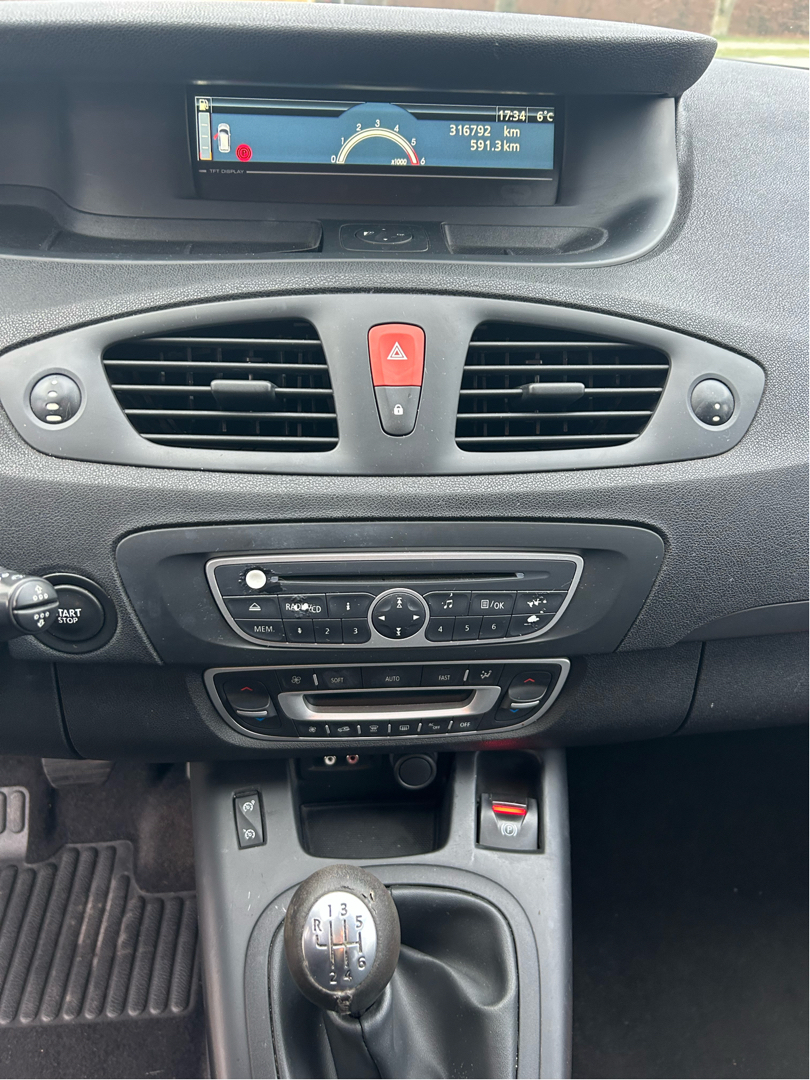 Sort Renault Grand Scénic fra 2010