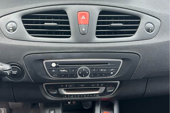 Sort Renault Grand Scénic fra 2010