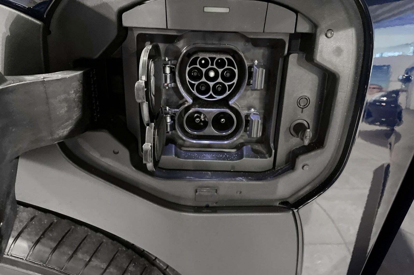 Blå Subaru Solterra fra 2024