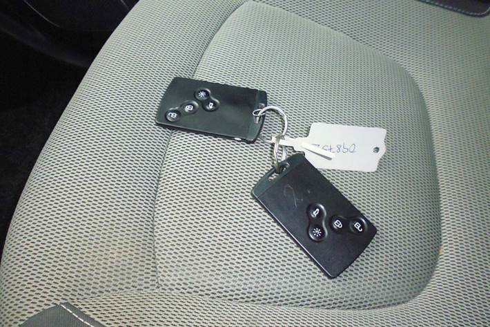 Grå Renault Captur fra 2013