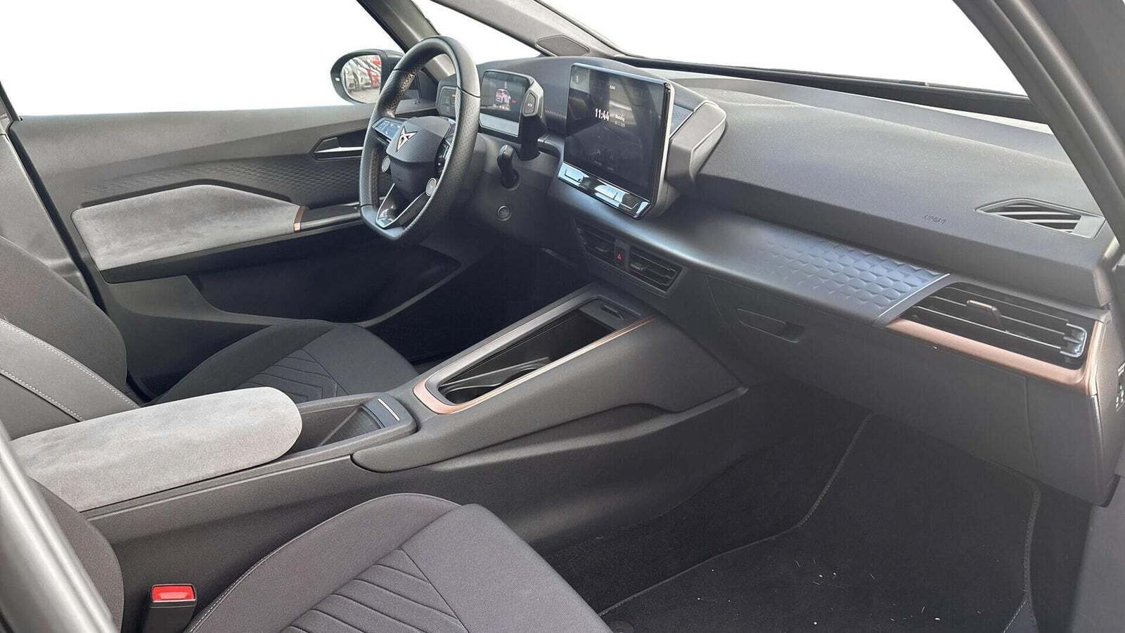 Grå Cupra Born fra 2024