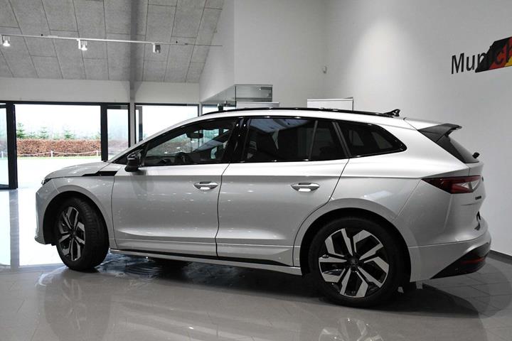 Sølv Skoda Enyaq fra 2026