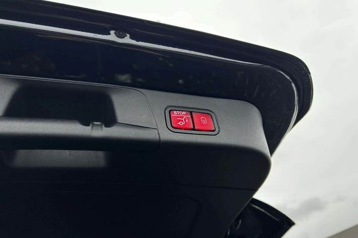 Sort Mercedes EQB250+ fra 2024