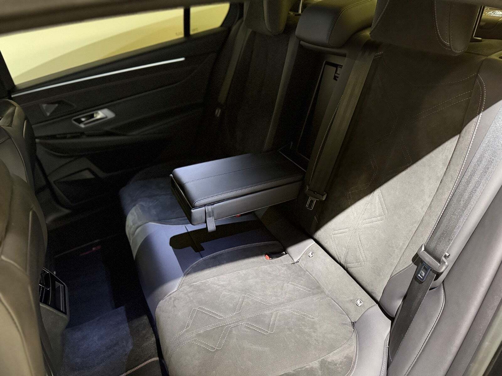 DS DS 9 1,6 E-Tense Performance Line+ EAT8