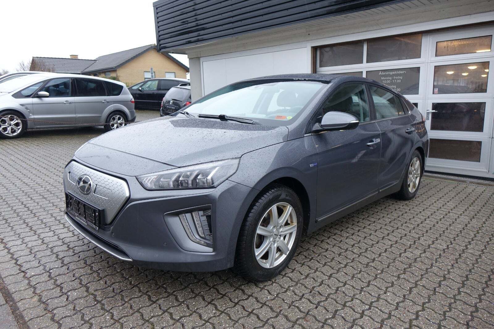 Hyundai Ioniq 40 EV Premium