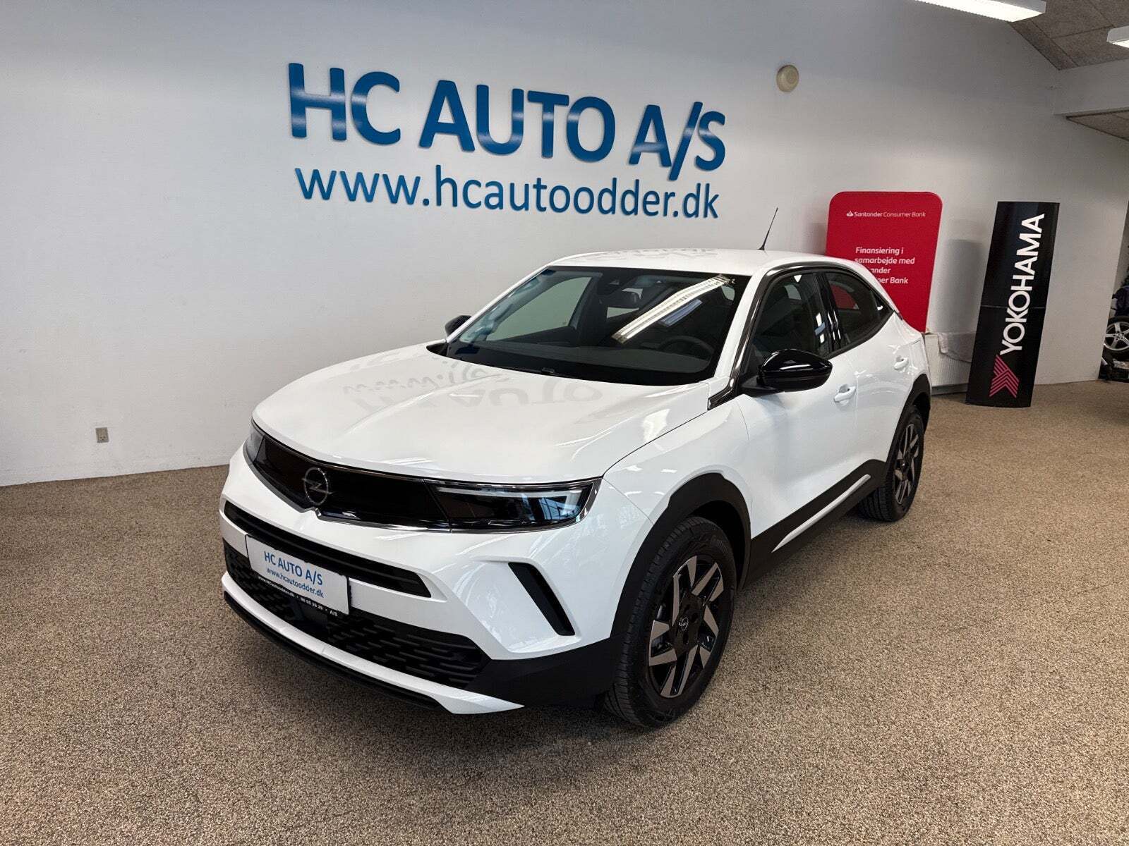 Hvid Opel Mokka-e fra 2024