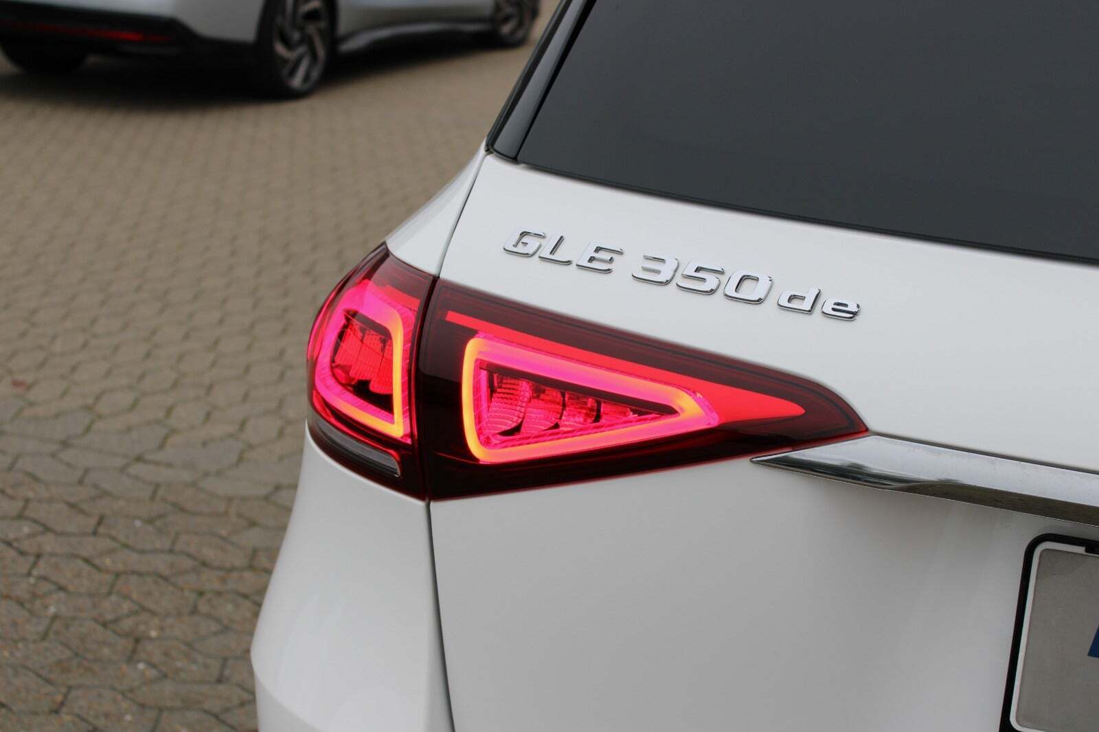 Hvid Mercedes GLE350 de fra 2022