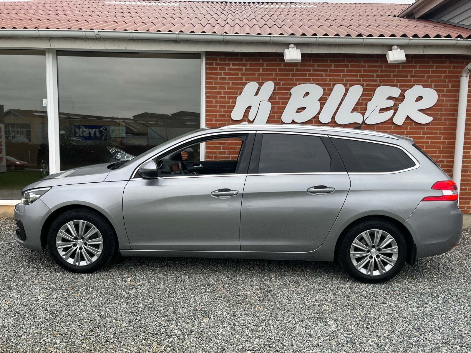 Peugeot 308 1,6 BlueHDi 120 Allure Sky SW