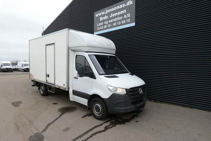Hvid Mercedes Sprinter 317 fra 2023