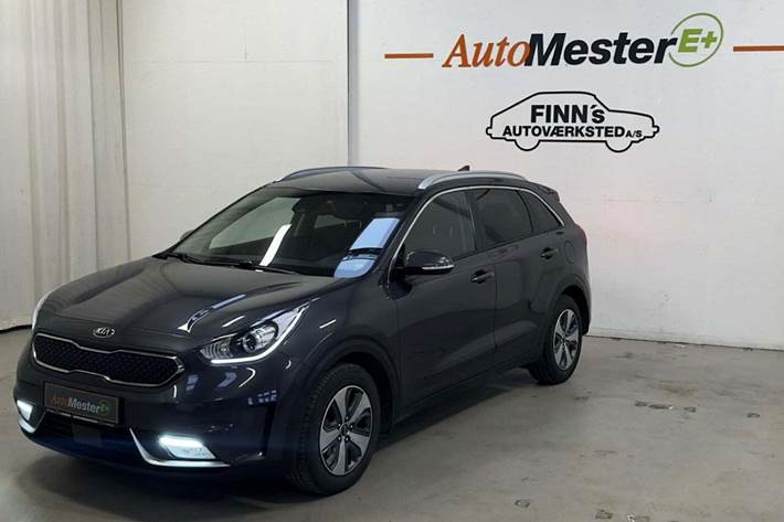 Grå Kia Niro fra 2019 set udefra