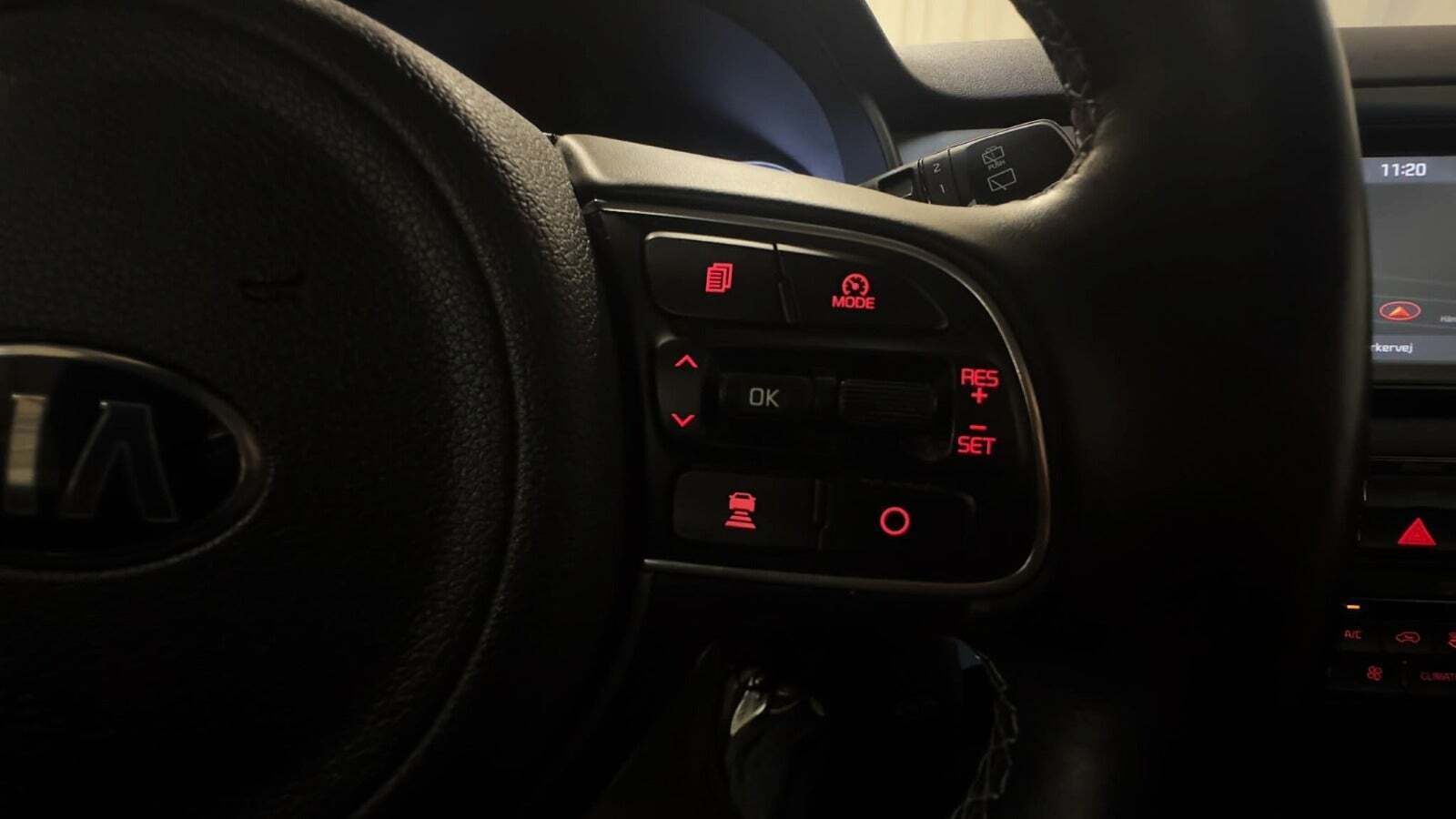 Grå Kia Niro fra 2019