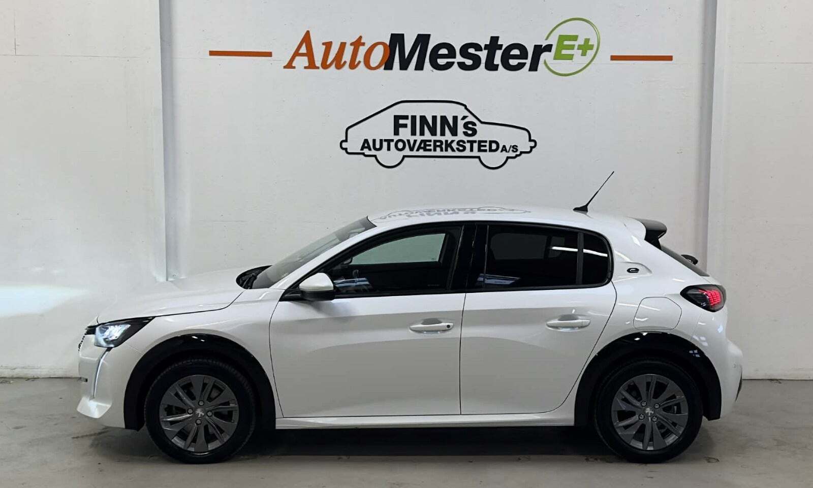 Peugeot e-208 50 Allure Limited