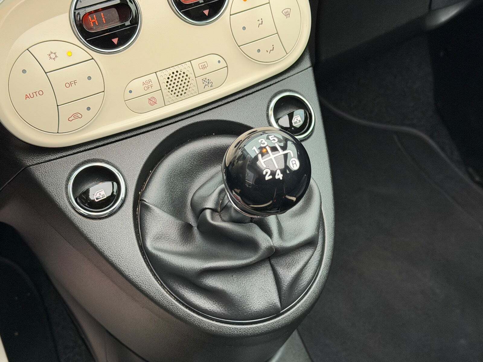 Hvid Fiat 500C fra 2018