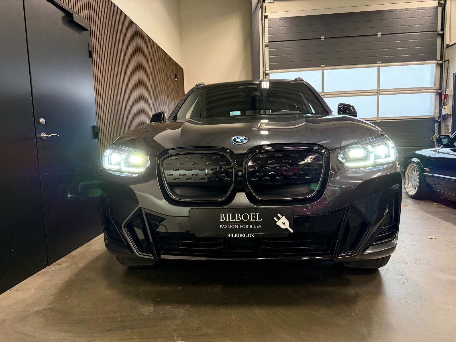 BMW iX3 Charged Plus M-Sport