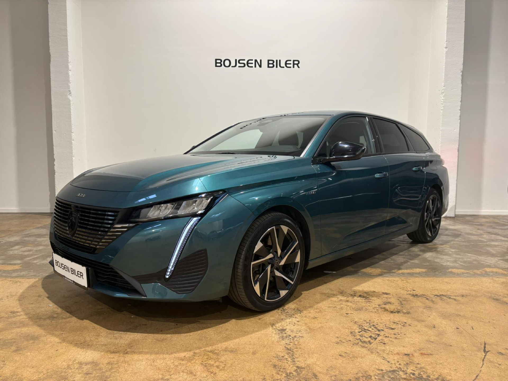 Peugeot 308 1,6 SW Plugin-hybrid First Selection Plus EAT8 180HK Stc 8g Aut.