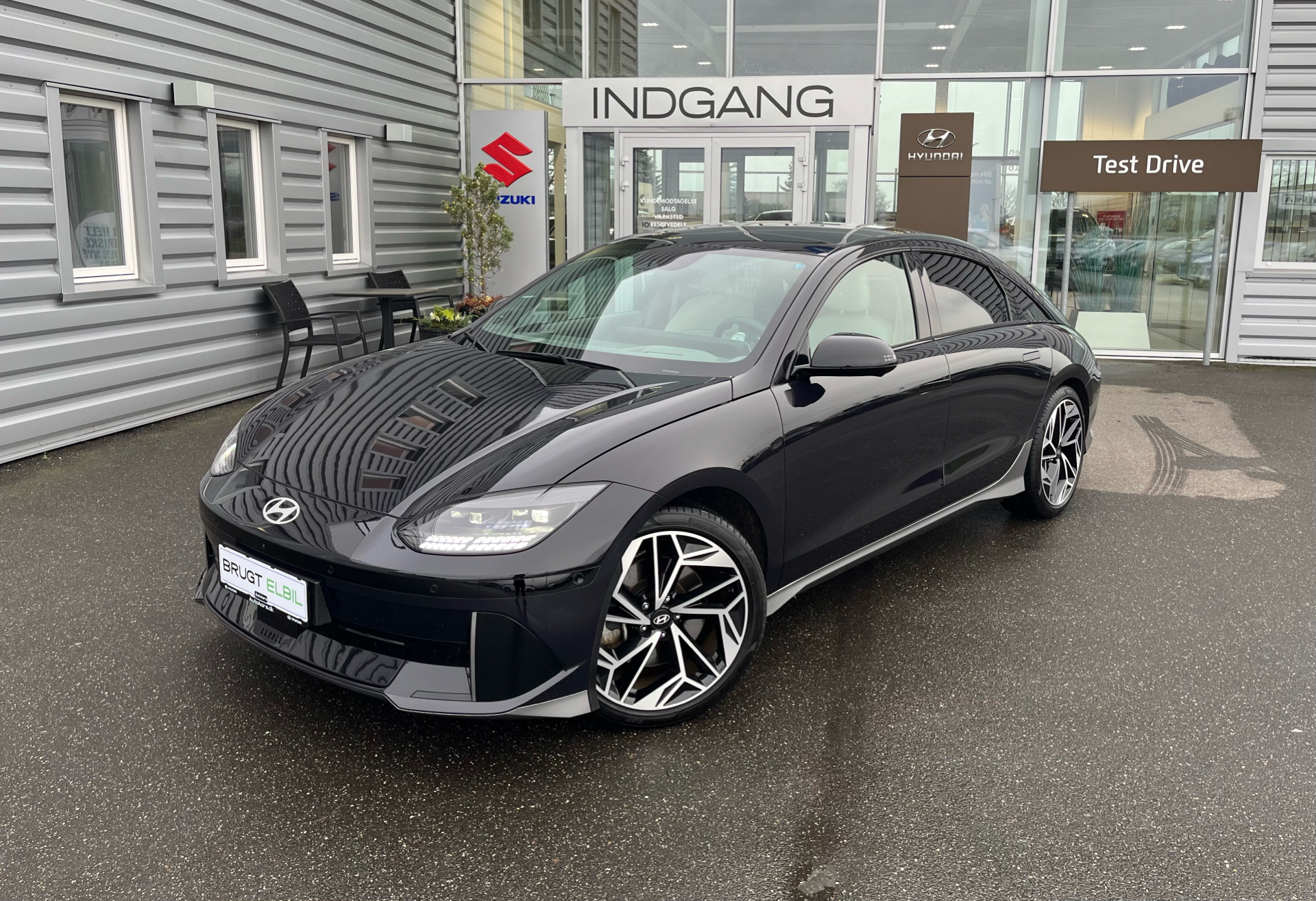 Hyundai Ioniq 6 Electric 77,4 kWh Ultimate 229HK Aut.