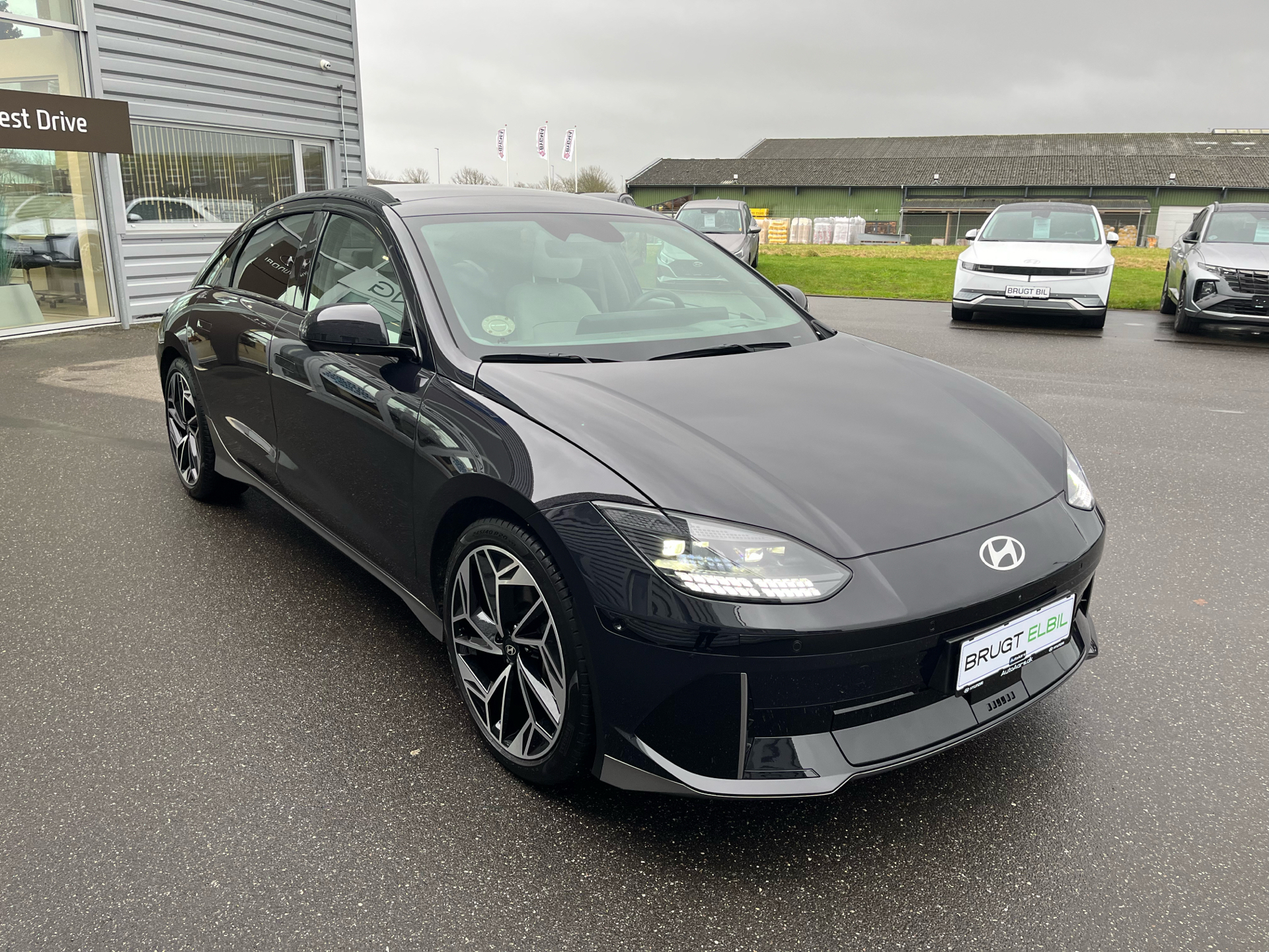 Hyundai Ioniq 6 Electric 77,4 kWh Ultimate 229HK Aut.