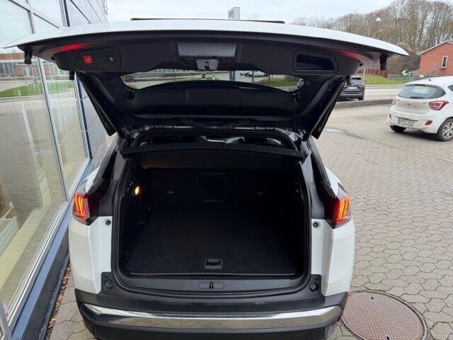 Peugeot 3008 1,6 PureTech  Plugin-hybrid GT Pack AWD EAT8 300HK 5d 8g Aut.