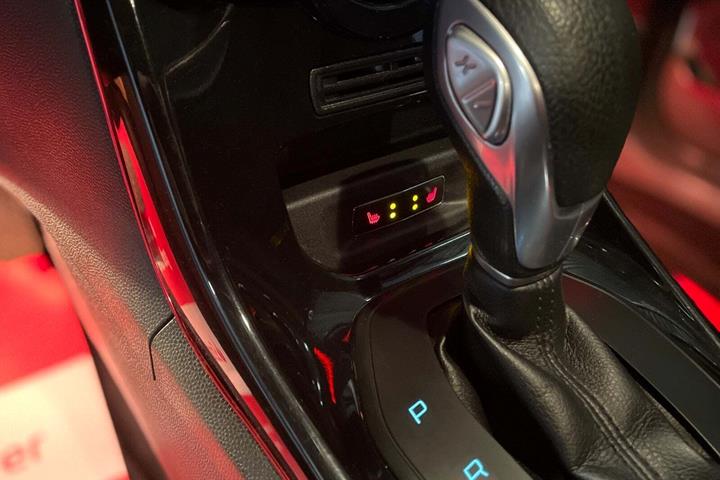 Hvid Ford Fiesta fra 2014