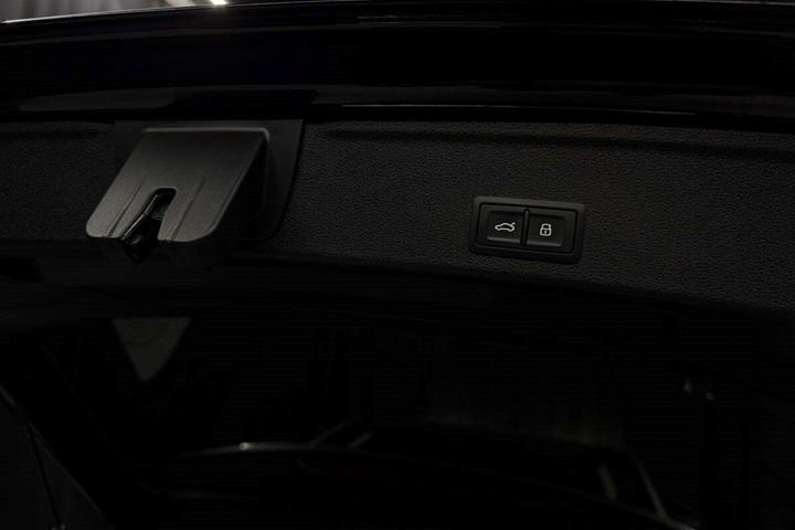 Sort Audi A4 fra 2018