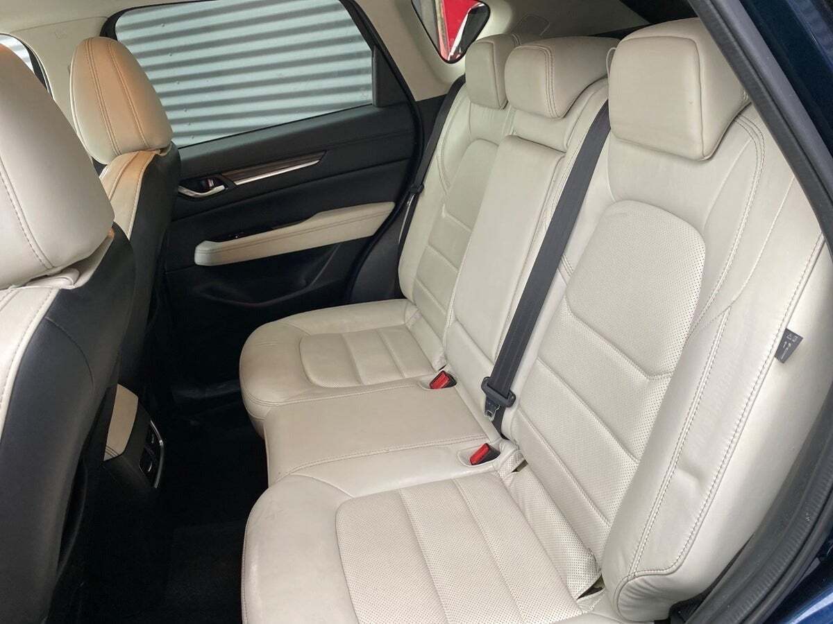 Blå Mazda CX-5 fra 2018