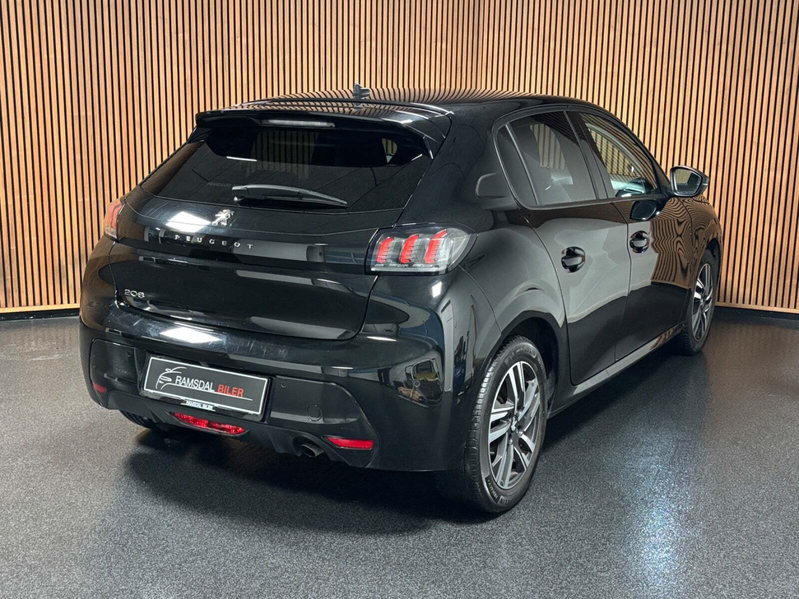 Peugeot 208 1,2 PureTech 100 Allure