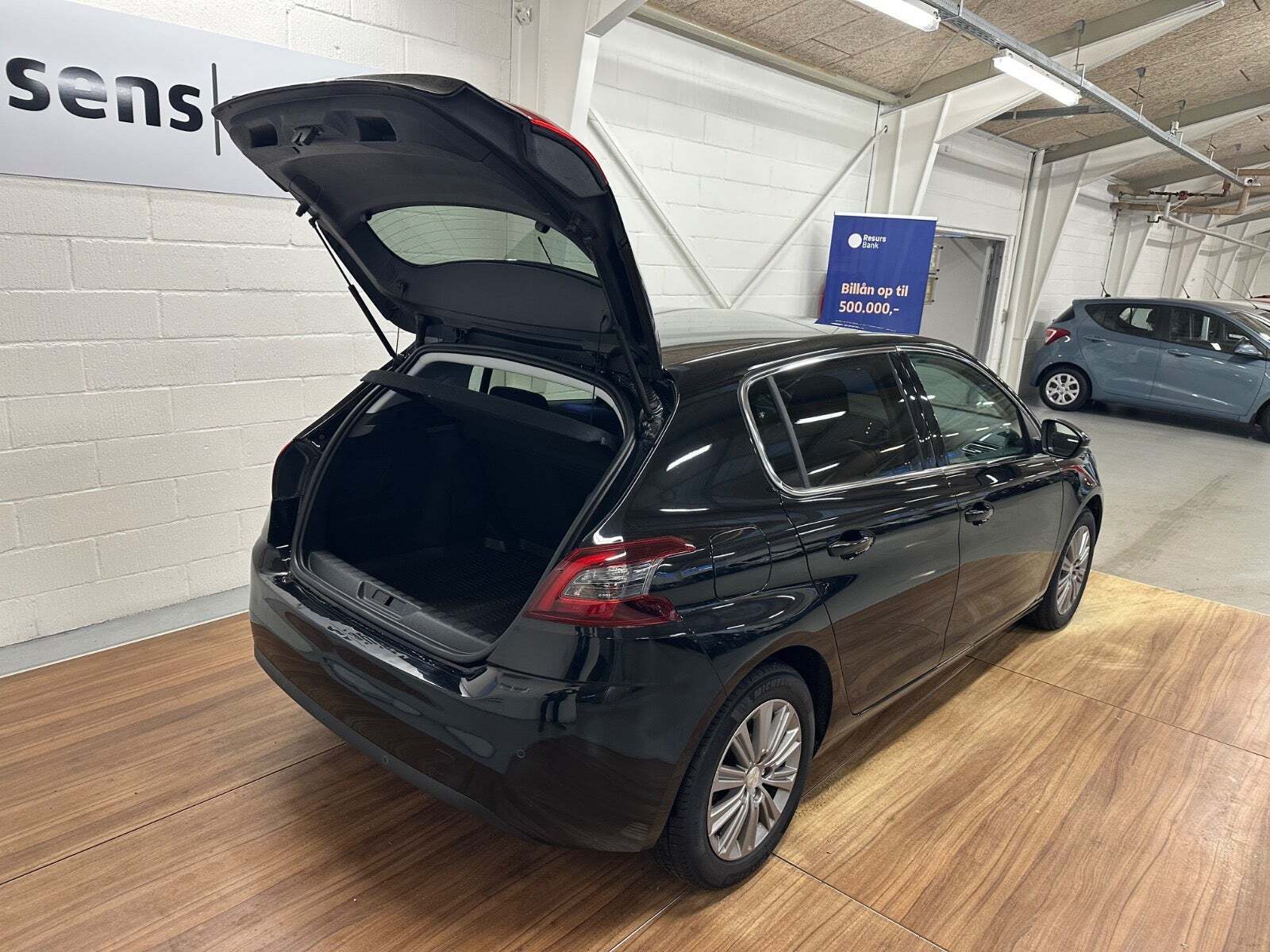 Peugeot 308 1,5 BlueHDi 130 Allure EAT8