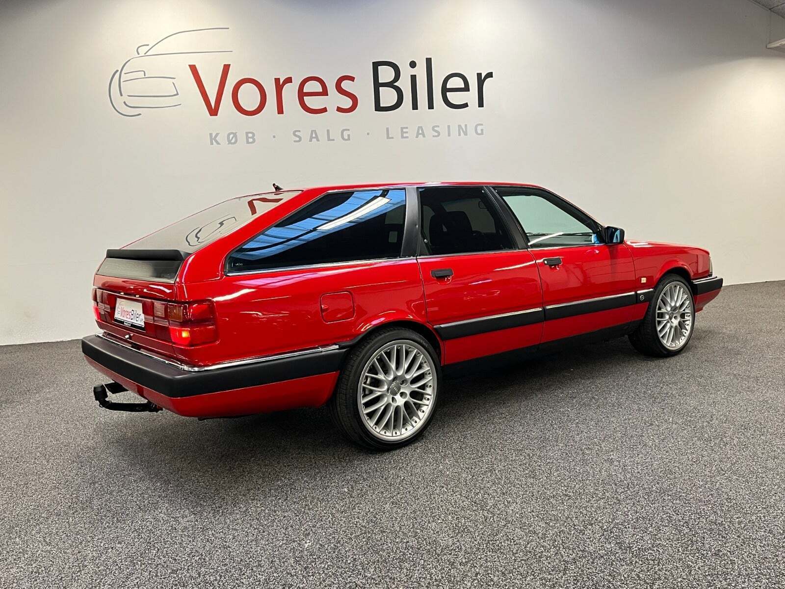 Rød Audi 200 fra 1989