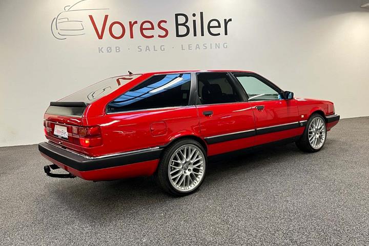 Rød Audi 200 fra 1989