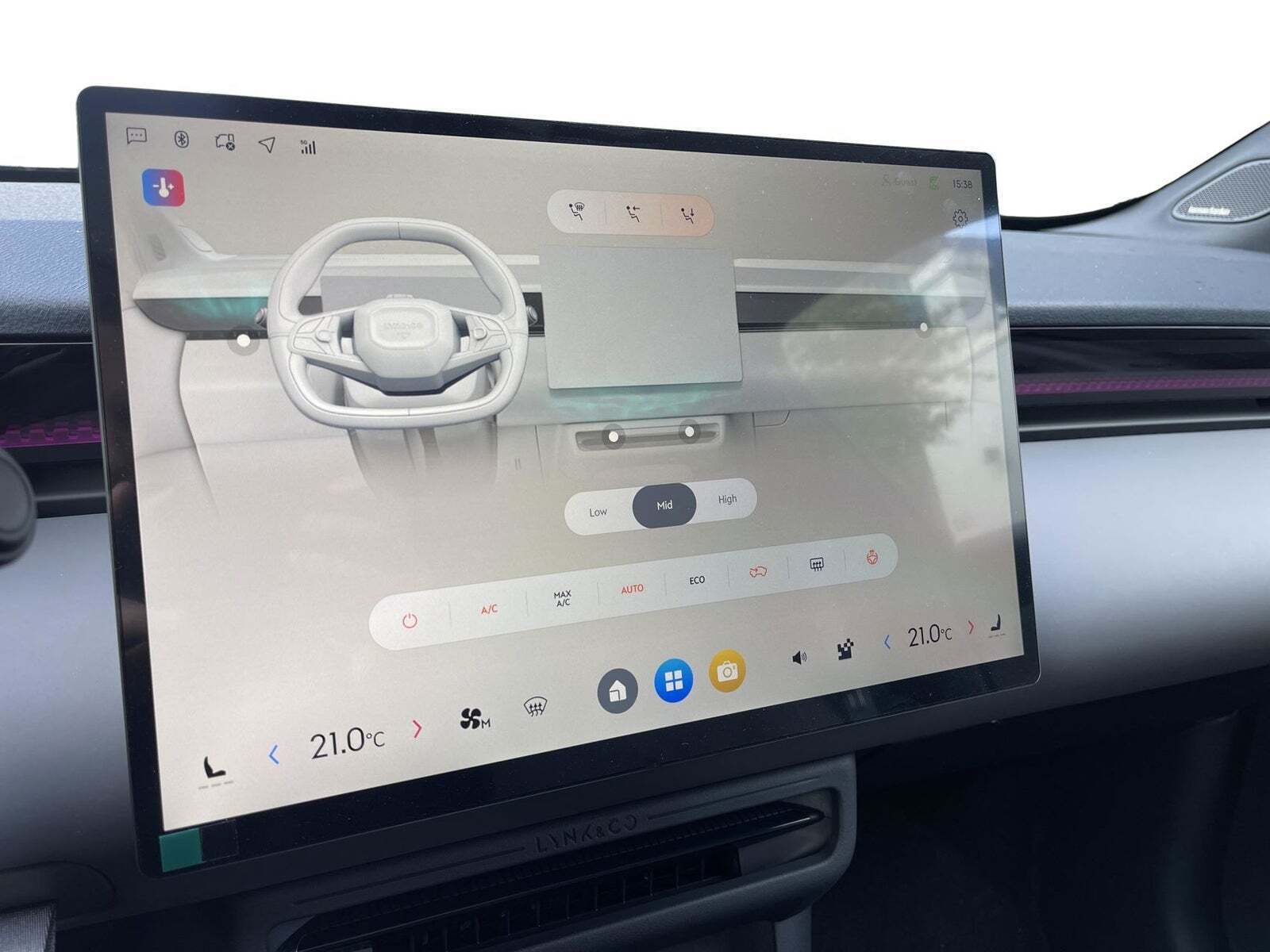 Blå Lynk & Co 02 fra 2025