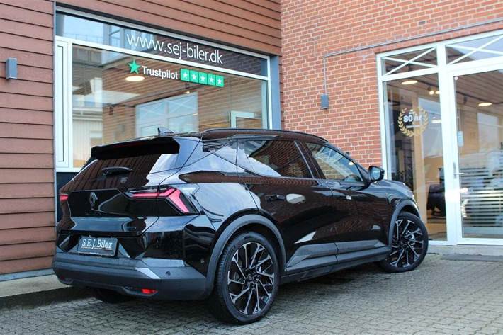 Sort Renault Scenic E-Tech fra 2024