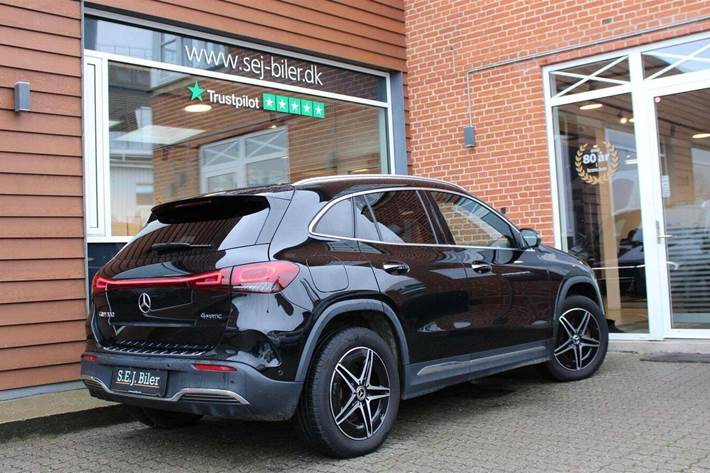 Sort Mercedes EQA300 fra 2022